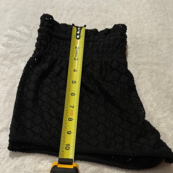 BNWOT Black Lace Coverup Shorts by Roxy .. No Size Measurements in Pics - Picture 10 of 10